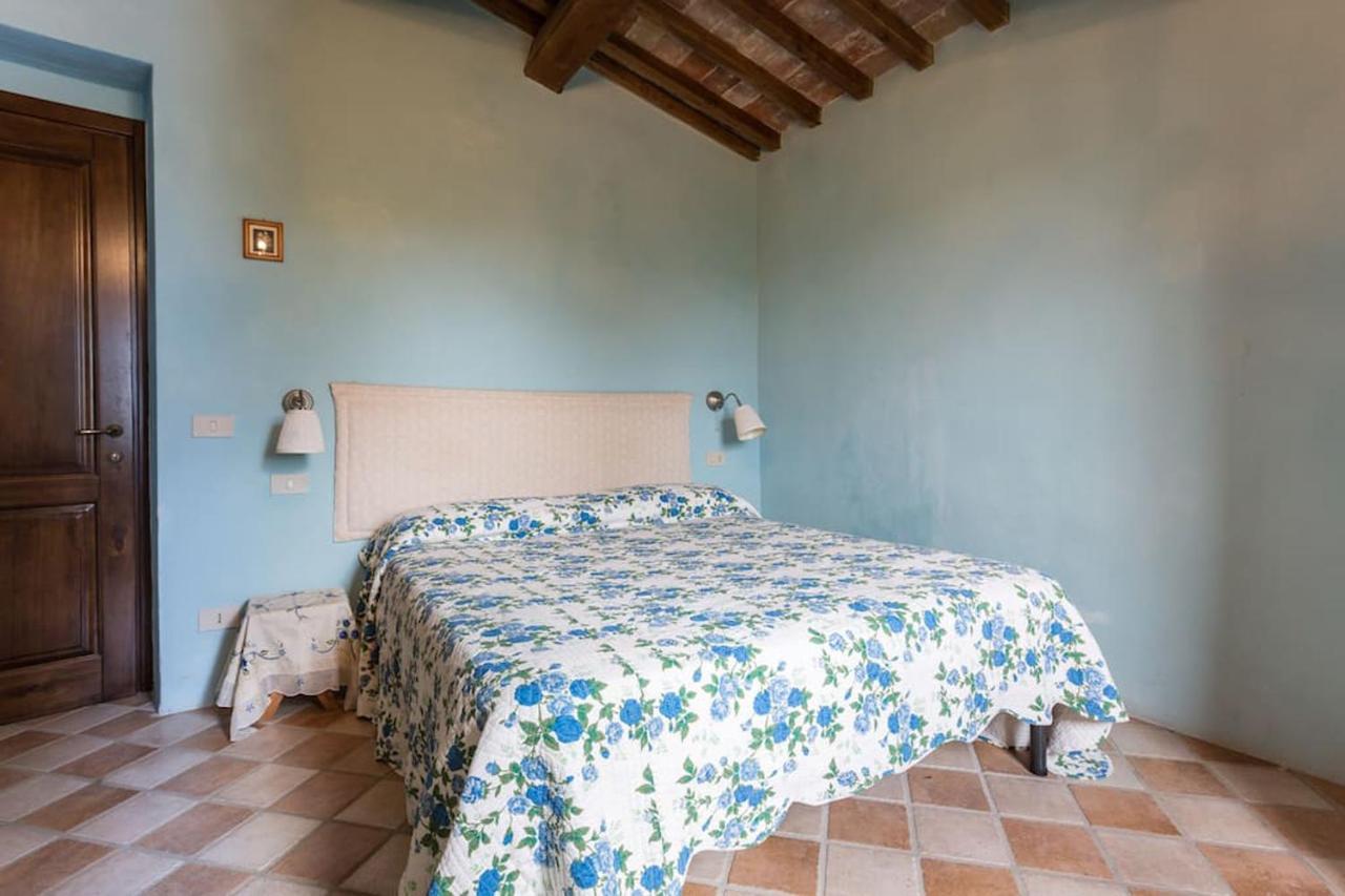 Agriturismo Il Poggio Degli Scoiattoli เปรูจา ภายนอก รูปภาพ